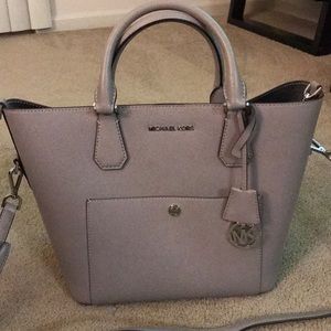 SALE 💕 Michael Kors Greenwich
